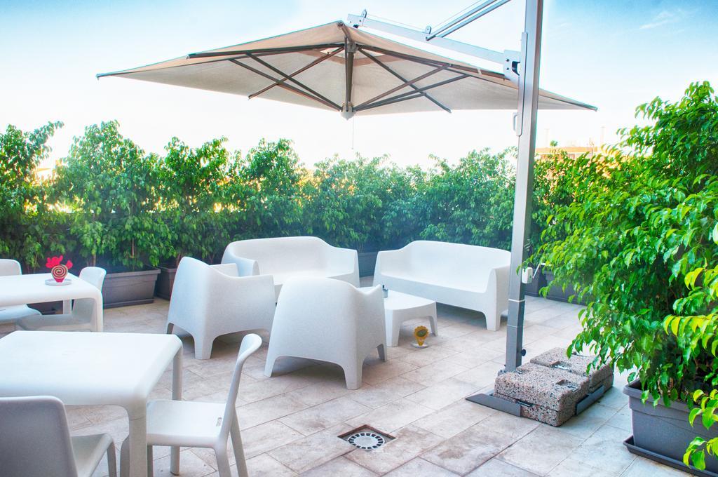 Four Rooms Guesthouse Oristano Exterior photo