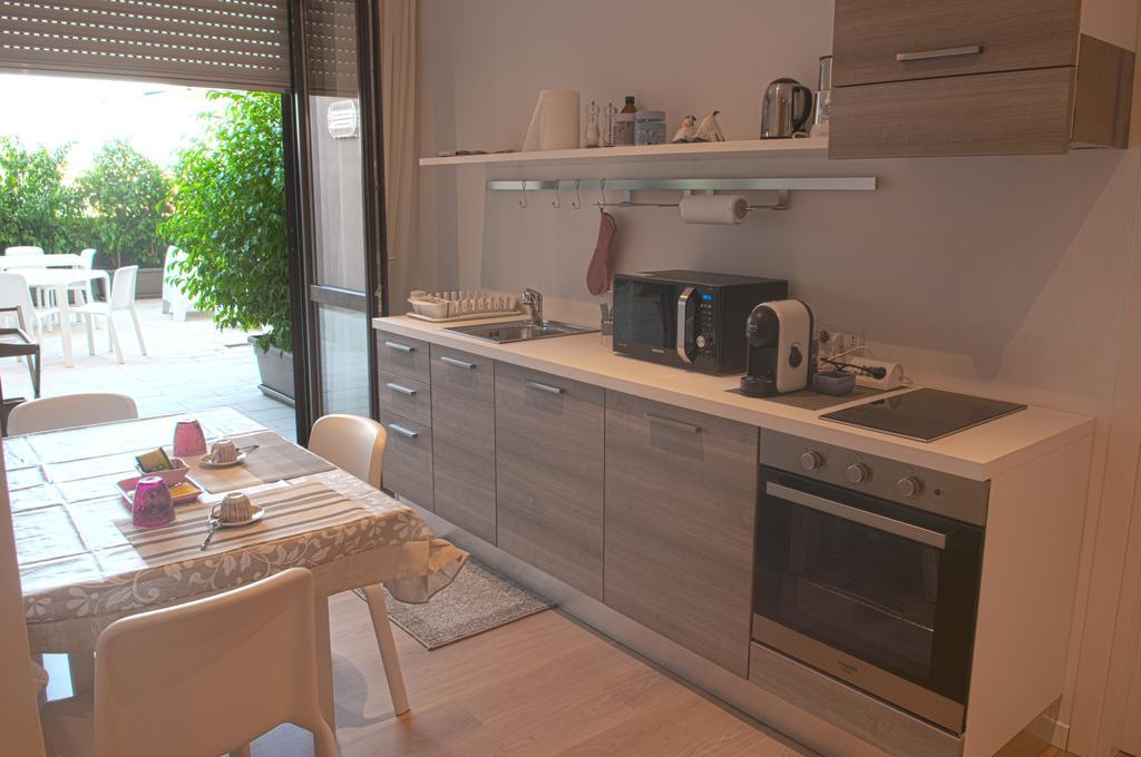 Four Rooms Guesthouse Oristano Exterior photo